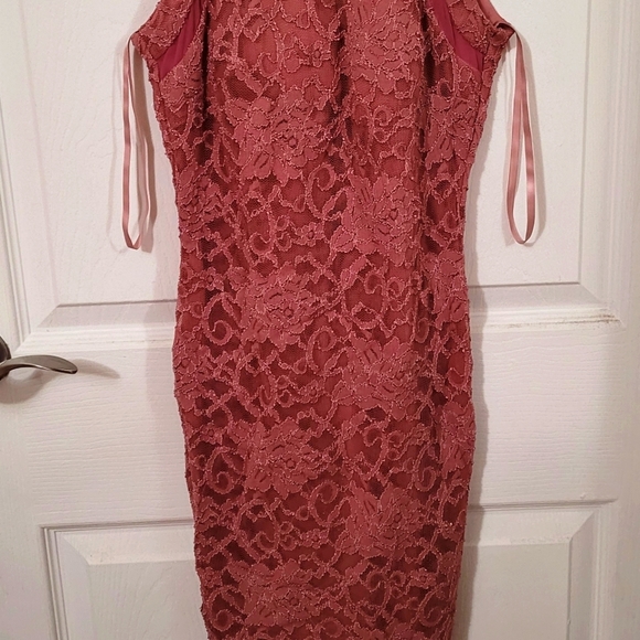 Lechateau cocktail dress - Picture 2 of 2